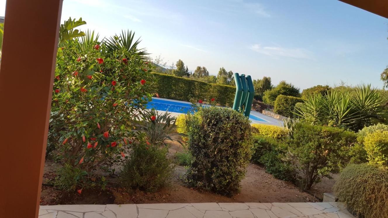 Appartamento In Splendido E Riservato Villaggio, Marina Di Tertenia Bagian luar foto