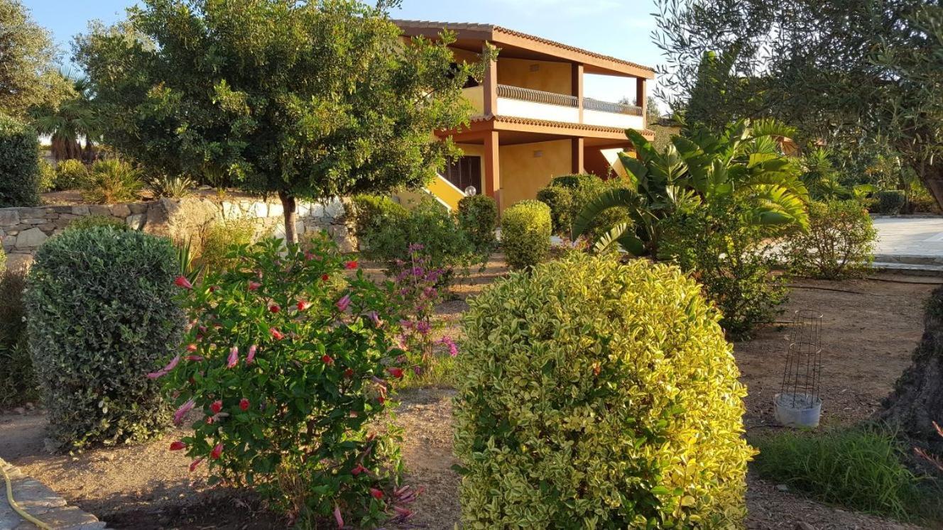 Appartamento In Splendido E Riservato Villaggio, Marina Di Tertenia Bagian luar foto